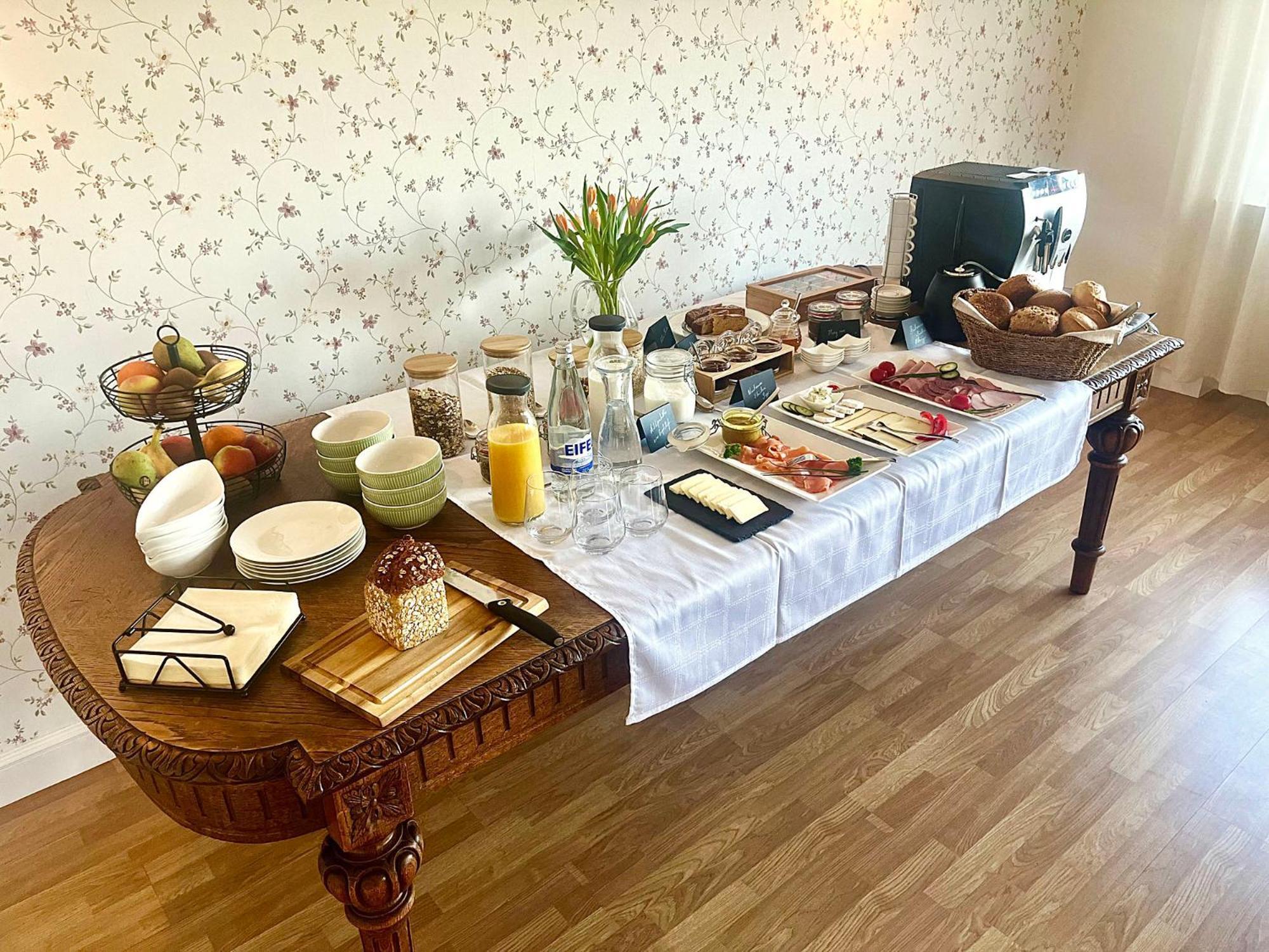 Pension 1595 Im Weingut Botzet Maring-Noviand Екстериор снимка